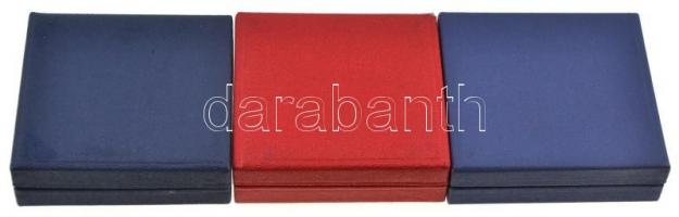 1960. "Munkásőr" szolgálati zománcozott jelvény 5 év szolgálat után (36mm) + "Kiváló ...