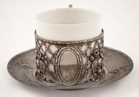 Ezüst (Ag.) csésze és alj porcelán pohárral, jelzett, jó állapotban, nettó:93 g