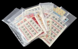 Sok száz darab külföldi levélzáró, benne ívek, összefüggések