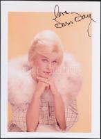 Doris Day (1924-) amerikai énekesnő, színésznő. aláírása fotón, 14x10cm