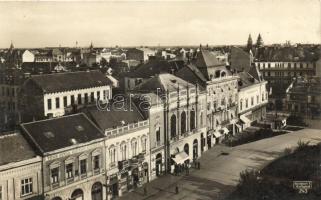 Debrecen, Látkép a kereskedőtársulat épületével (ragasztónyom / gluemark)