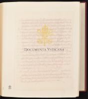 Documenta Vaticana. Válogatott dokumentumok a Vatikáni Titkos Levéltárból. Színes fotókkal, reproduk...