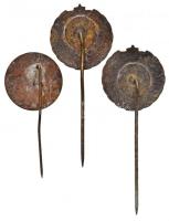 ~1970-1980. "Egyesült Izzó Törzsgárda" (2x) 15 és 20 év, zománcozott fém kitűzők + "T...