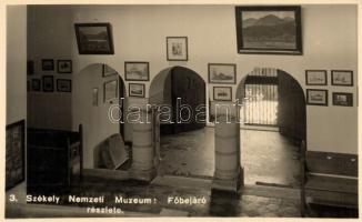Sepsiszentgyörgy, Sfantu Gheorghe; Székely Nemzeti Múzeum, főbejáró, belső / museum entry, interior