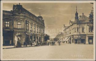 Losonc, Lucenec; utca, Ignatz Redlinger könyv- és papírkereskedése, Tarjányi János üzlete, Merkúr üzlet / street, shops, photo (kis szakadás / small tear)