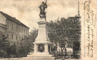 Nagyvárad, Oradea; Széchenyi tér, szobor / square, statue (ázott / wet damage)