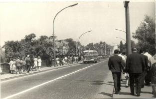 1966 Budapest XIII. Margitsziget, híd bejárata, autobusz, photo (non PC)