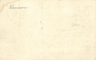 Komárom, Komárno; K.u.K. katonák csoportképe kastély kapuk előtt / Austrian-Hungarian military, sold...