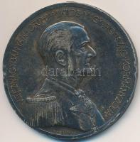 1939. "Magyar Kis Ezüst Vitézségi Érem" jelzett Ag kitüntetés fül és mellszalag nélkül. Szign.: BERÁN L. T:2- ph.,patina Hungary 1939. "Small Hungarian Silver Gallantry Medal" hallmarked Ag medal without ear and ribbon. Sign.: BERÁN L. C:VF edge error, patina  NMK 436.