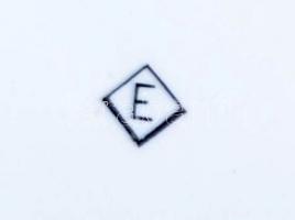 Aranyozott, régi mechanikus zsebóra E jelzéssel, hátlap nehezen nyílik, működik, d: 5 cm