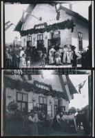 cca 1940 Szada, fontos vendéget várnak a szadai vasútállomáson, 5 db korabeli üveglemez negatívról készült modern nagyítás 13x18 cm-es fotópapírra