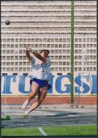 Sportolók fotói a 90-es évekből, közte Egerszegi Krisztina,  Czene Attila, Rózsa Norbert, Gütler Kár...