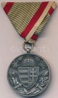 1929. "Magyar Háborús Emlékérem kardokkal, sisakkal" ezüstözött Br kitüntetés peremen "BRONZ" jelzéssel, mellszalaggal T:1- Hungary 1929. "Hungarian Commemorative War Medal with swords and a helmet" silver plated Br decoration with ribbon, "BRONZ" hallmark on the edge C:AU NMK 418.