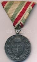 1929. "Magyar Háborús Emlékérem" ezüstözött bronz kitüntetés, peremen "BRONZ" jelzés, mellszalaggal T:2 Hungary 1929. "Hungarian Commemorative War Medal" silver plated bronze decoration, "BRONZ" hallmark on the edge, without ribbon C:XF  NMK 419.