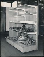 Péceli áruház belsőjének fotója, 5db, 18x24cm