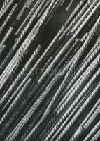 1974 Száraz Lajos: Sugarak, aláírt vintage fotóművészeti alkotás, 24,5x17,5 cm