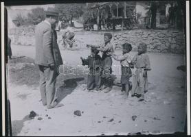 cca 1925 Budaörs ünnepnap és hétköznap, a Kankowszky család hagyatékában őrzött 2 db eredeti negatív...