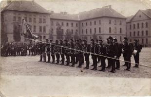 1900-as évek eleje, Budapest IX. Ferenc József honvéd gyalogsági laktanya, I. Honvéd gyalogezred, photo (fa)