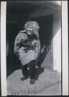 cca 1960 Baja, busó álarcok, 3 db korabeli negatívról készült modern nagyítás 18x13 cm-es fotópapíro...