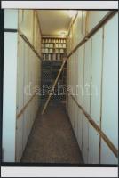 1981 Budapesti gyógyszertár kívül-belül (II. ker., Szilágyi Erzsébet fasor), 8 db korabeli negatívró...