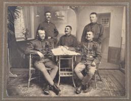 cca 1900/1929 Katonai fényképek kartonra kasírozva, 3 db fotó 16x22 cm, karton 24x33 cm