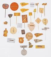 30db vegyes magyar és külföldi szocialista kitűző, jelvény, közte zománcozott is T:vegyes
30pcs of ...