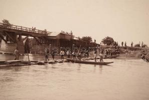 1912 Marosportus Gyulafehérvér mellett. A 2. és 4. Huszárregiment. Lóusztatás és hídépítés gyakorlás...
