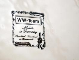 WW-Team Ganter porcelán korsó ón tetővel, apró lepattanással, m:20 cm