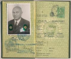 1939 Magyar Királyi Rendőrség Budapesti Főkapitánysága által kiállított útlevél Csehszlovákiába dr. Hajós Imre főorvos részére.
