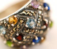 Ezüst(Ag) gyűrű, kövekkel díszített, jelzett, méret:  56,  br: 12g