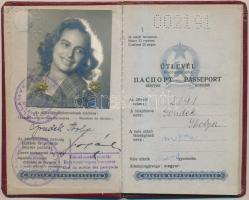 1951 Az ÁVH Útlevélosztálya által kiadott fényképes útlevél. A kötésen több helyütt ragasztásnyomok