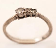 Ezüst gyűrű kővel, Ag., br.: 1,8gr., jelzett,  méret: 56/ Silver ring with stone, Ag, 1,8gr, marked, size: 56