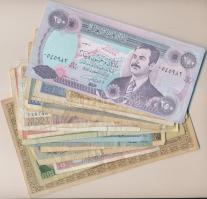 30db-os vegyes külföldi bankjegy, közte Bulgária, Jugoszlávia, Románia T:vegyes 30pcs of various banknotes, including Bulgaria, Yugoslavia, Romania C:mixed