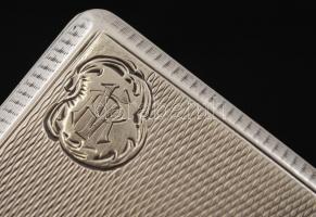 Ezüst cigarettadoboz, monogramos, Ag., 78,9gr., jelzett, 7,5x5cm/ Silver cigarette box, monogrammed,...