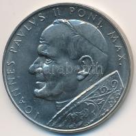 Csehszlovákia 1990. "II. János Pál / Velehrad - Pozsony 1990" fém emlékérem (27mm) T:1 Czechoslovakia 1990. "John Paul II / Velehrad - Bratislava" metal commemorative medallion (27mm) C:UNC