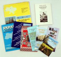 Kovács Sándor: Kárpátaljai útravaló. Bp., 1999, Püski. 180 p. Kiadói papírkötésben. Hozzá  térképek, prospektusok, több nyelven, leginkább oroszul, összesen 8 db.