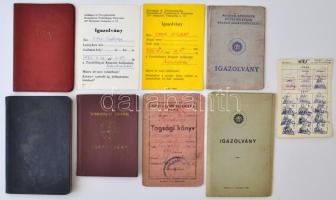 7 db vegyes érdekes igazolvány, benne bányamérnöki és  szociáldemokrata párttagsági is. Hozzá egy bőrtok.