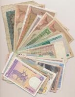 30db-os vegyes külföldi bankjegy tétel, közte Észtország, Olaszország, Szíria T:vegyes 30pcs of various banknotes, including Estonia, Italy, Syria C:mixed