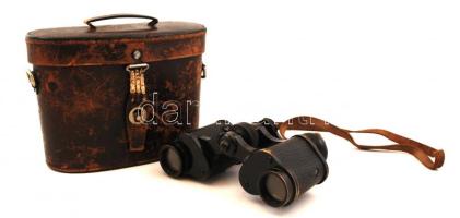 cca 1930 Oigee katonai távcső, jelzett, sorszámozott (22845), eredeti bőr tokkal, 14×10 cm