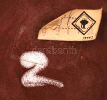 Iparművészeti Vállalatos retro fali tál, kézzel festett, jelzett, hibátlan, d:29 cm