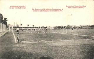 Budapest XIII. Margitszigeti sporttelep az alsó vendéglő mellett, labdarúgó mérközés (EK)