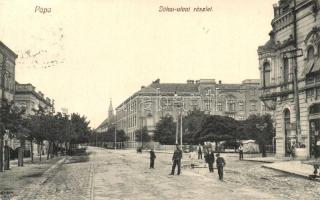 Pápa, Jókai utca, kiadja Kis Tivadar (EK)