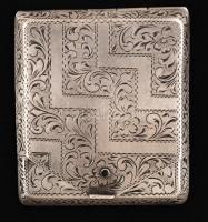 XIX: sz. vége. geometrikus, és virágmintákkal díszített ezüst gyufatartó szelence / Silver match hol...