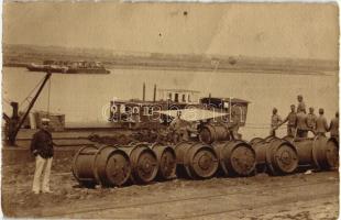 1917 Belgrade, kihalászott folyami aknák / fished out river mines, K.u.K. mariner, soldiers, photo (fa)