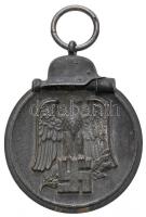 Német 3. Birodalom 1942. "Az 1941/1942. évi Keleti Téli Hadjárat Emlékérme" fém kitüntetés...