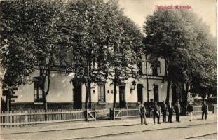 Pelsőc, Plesivec; vasútállomás, Vértes fényképész felvétele / railway station