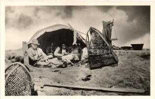 Szeged, halászok, folklór; kiadja Holló Mihály