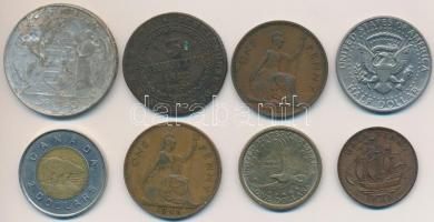 8db vegyes magyar és külföldi fémpénz, közte 1812E 3kr Cu "I. Ferenc", Nagy-Britannia 1945...