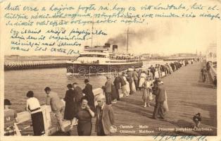 10 db régi, tengerjáró hajókat ábrázoló képeslap, vegyes minőség / 10 old postcards depicting seafar...