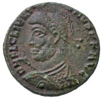 Római Birodalom / Sirmium / II. Julianus 361-363. AE3 Cu (2,2g) T:2,2-
Roman Empire / Sirmium / Jul...